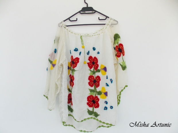 Bluza cu motiv floral impaslit si dantelute crosetate