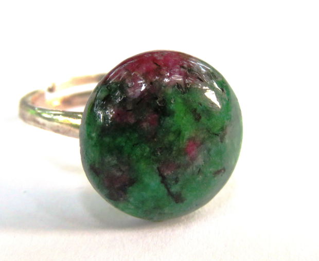 Inel reglabil din Argint 925 si Rubin in zoisit rotund - IN506 - Inel verde rosu, cadou romantic delicat, inel pietre semipretioase