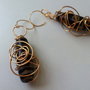 Set colier si cercei handmade din sarma gilt si agate dzi  - Ochiul