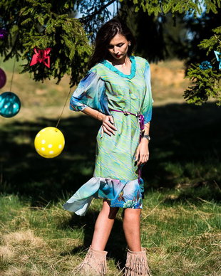 rochie verde , tot mai verde