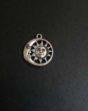 PANDANTIV LUNA- SOARE - 30 X 26 MM