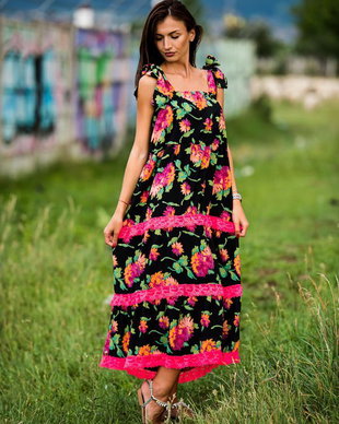 rochie cu flori,volane si dantela