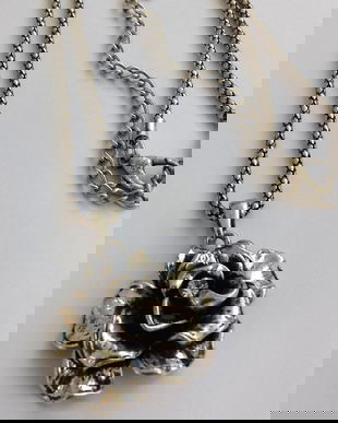 colier cu pandantiv floare