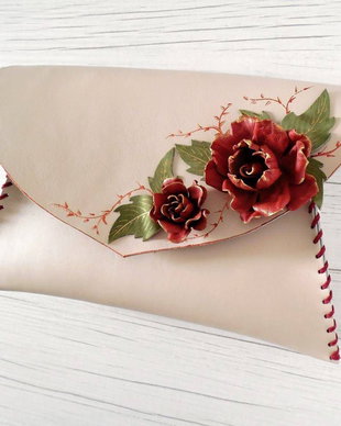 Poseta plic handmade unicat din piele naturala - Maroon rose
