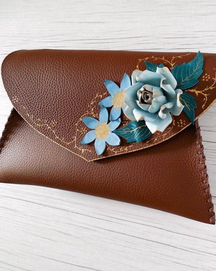 Poseta plic handmade unicat din piele naturala -Blue rose