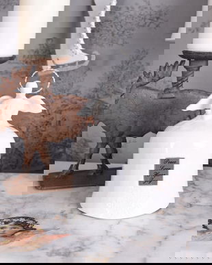 Clopotel din portelan alb cu limba de lemn