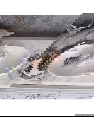 Platou mare din portelan alb cu coarne de cerb