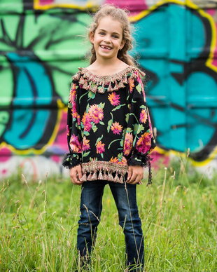 Bluza hippie , chic si cu ciucuri