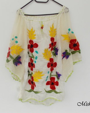 Vandut - Bluza cu motiv floral impaslit si dantelute crosetate