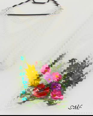 Bluza dn materiale naturale cu floricele impaslite