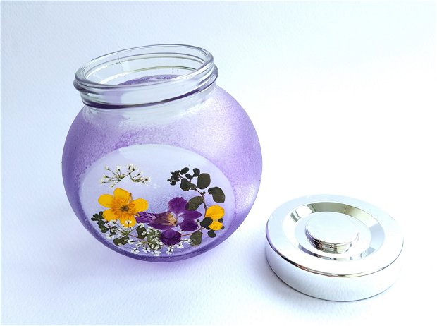 Borcan din sticla, pentru condimente, decorat cu flori presate