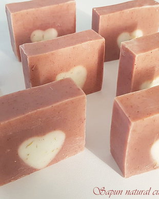 Sapun natural heart-shaped cu roiba si litsea cubeba