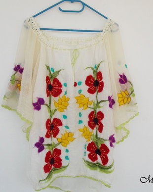 vandut - Bluza cu motiv floral impaslit
