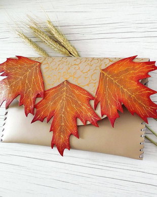 poseta plic handmade unicat din piele -Colier de frunze
