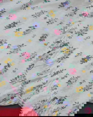 Fata de masa rotunda