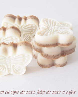 Sapun usor exfoliant cu lapte de cocos, fulgi de cocos si cafea