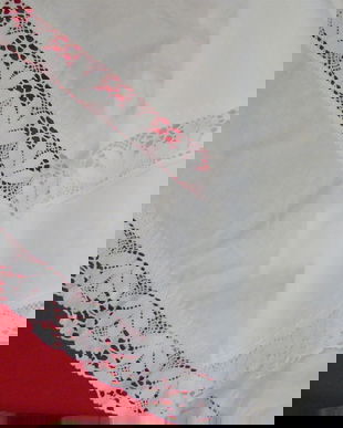 Piesa cusuta-cu dantela