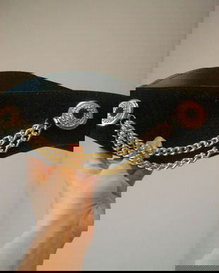 CUREA PIELE ACCESORIZATA