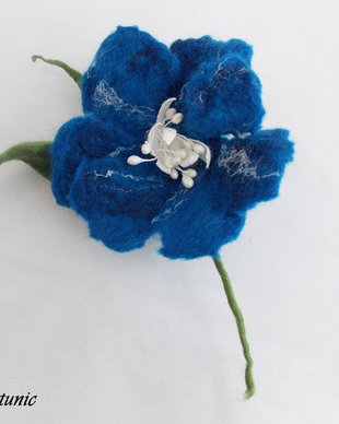 Vândut Brosa - Floare albastra