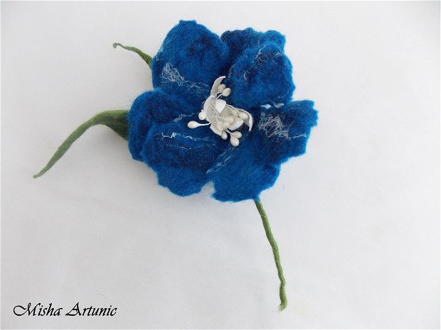 Vândut Brosa - Floare albastra