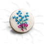 Brosa cu broderie manuala - lavanda pe panza taraneasca