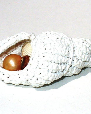 Brosa crosetata ,cochilie de scoica