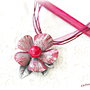 Brosa colier Floare cu perla grena