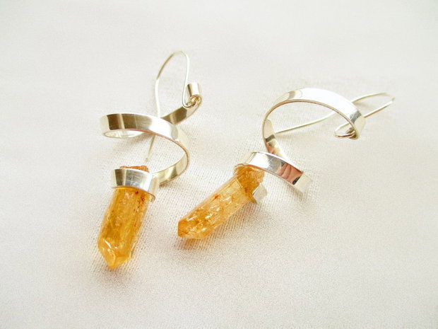Cercei argint si topaz imperial brut, spirale lungi