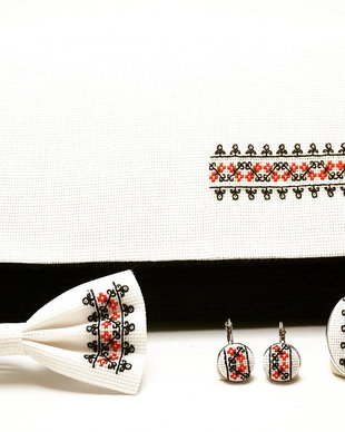 Set brodat Delicat pentru comanda