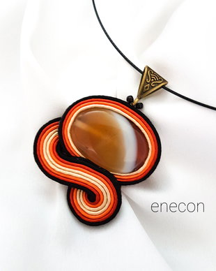 Pandantiv soutache agat