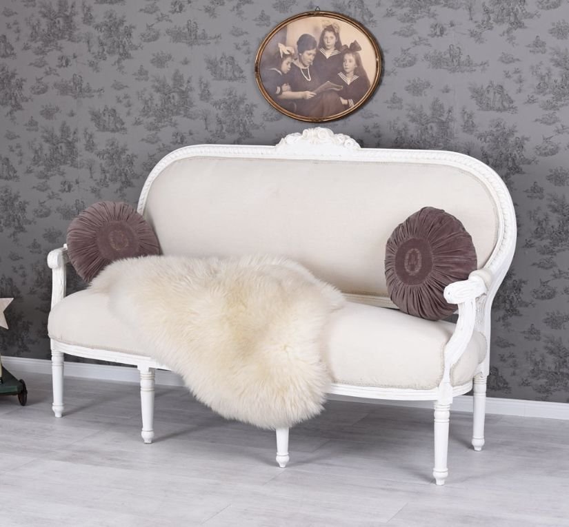 Sofa trei locuri din lemn masiv alb cu tapiterie din catifea grej