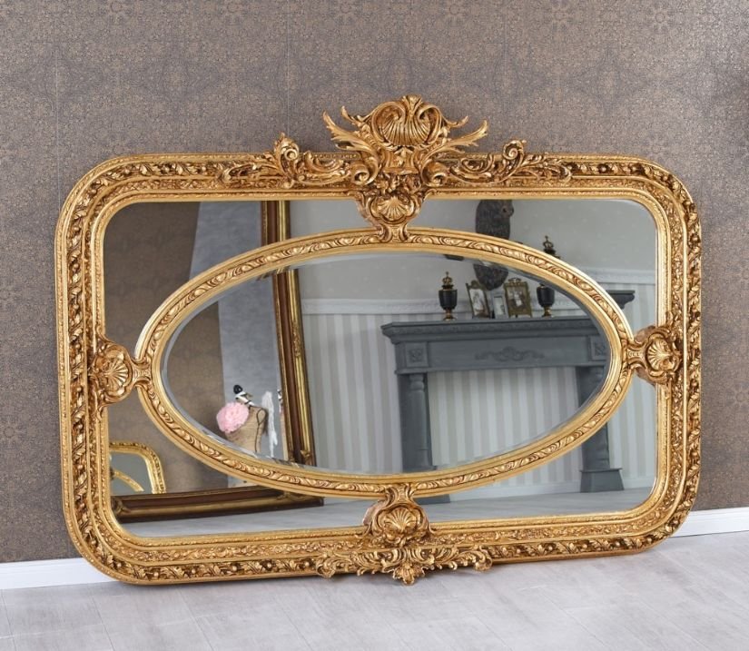 Oglinda baroc din lemn masiv auriu cu o rama deosebita