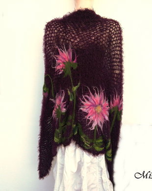 Vamdut Cardigan atipic, crosetat si crizanteme impaslite