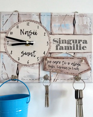 Suport chei si ceas personalizat handmade pictat manual nasii
