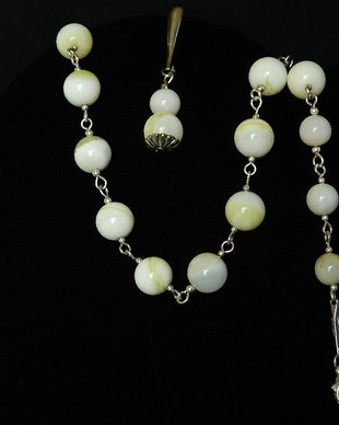 Agate albe (cod 149)