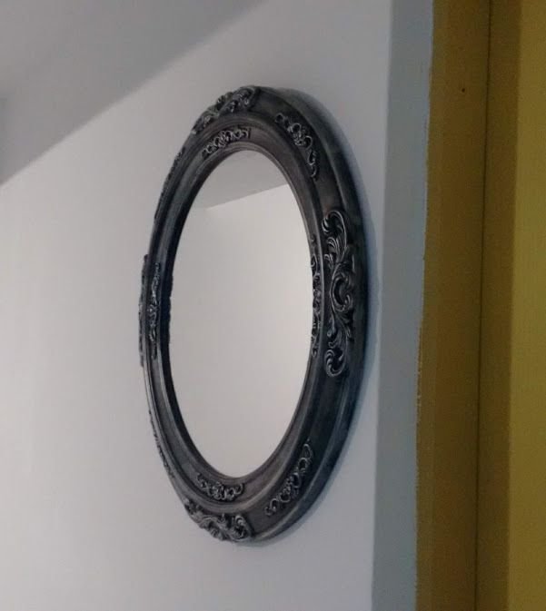 Oglinda rotunda de perete