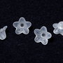 Margele din acril, frosted, floare, 9x4.5 mm, albe