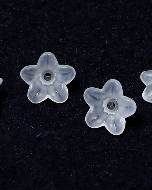 Margele din acril, frosted, floare, 9x4.5 mm, albe