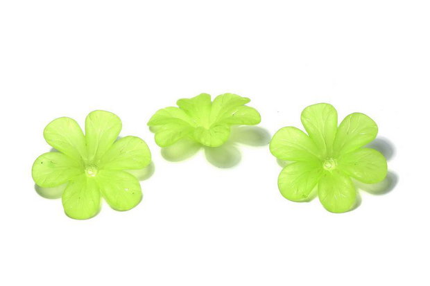 Margele din acril, frosted, floare, 33x8 mm, vernil
