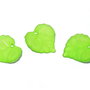 Pandantiv din acril, frosted, frunza, 16x15 mm, vernil