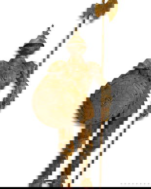 Armura mare antichizata de cavaler medieval cu lance si platosa