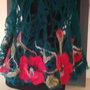 Poncho din fir fin dantela de mohair, cu maci impasliti