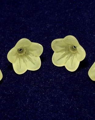 Margele din acril, frosted, floare, 14x10 mm, galbene