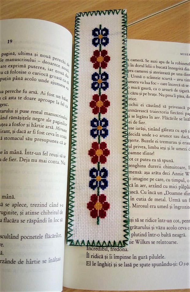 Set 3 semne de carte - broderie traditionala romaneasca