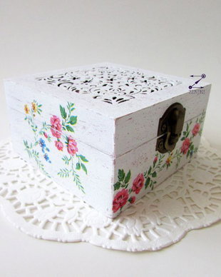 Cutie bijuterii mireasa, cutie bijuterii floricele, cutie bijuterii shabby chic, cutie bijuterii cu flori, cutie bijuterii eleganta, cutie flori