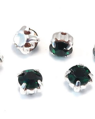 Distantiere montee cu strasuri verde inchis, argintii, 3.5x3.5x3.5 mm