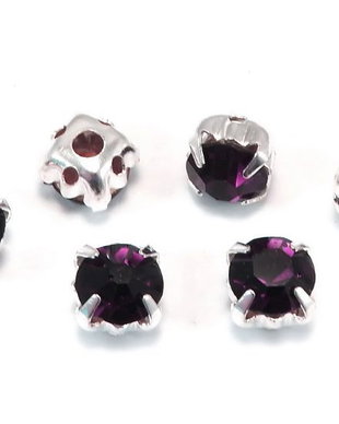 Distantiere montee cu strasuri mov inchis, argintii, 4.5X4.5X4 mm