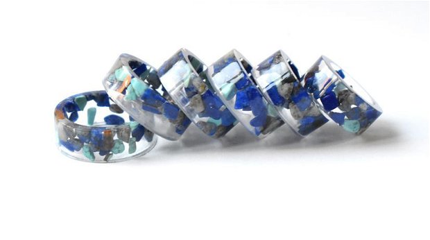 Inel din rășină eco, Inel rasina cu spartura de lapis lazuli si turcoaz, Verighetă rășină cu pietre naturale