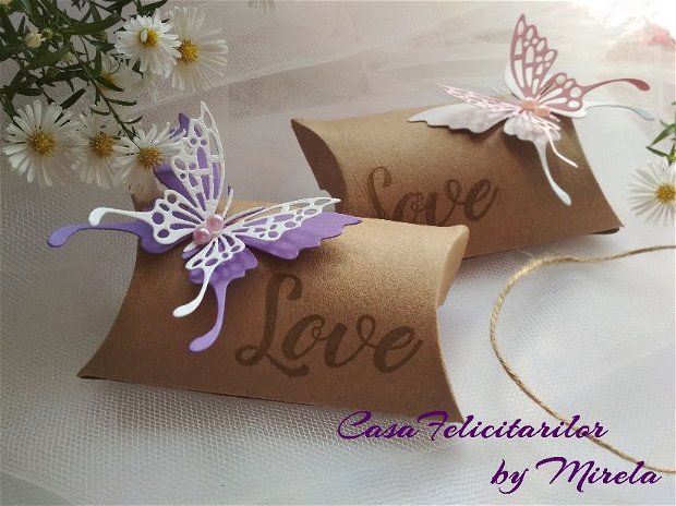 Cutie craft  pentru marturii nunta-decorata cu dantela.