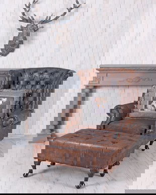 Fotoliu Chesterfield din lemn masiv prevazut cu otoman